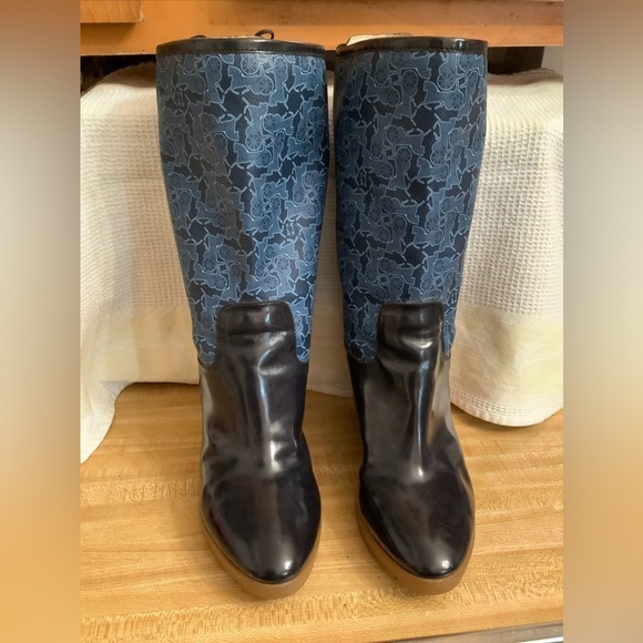 CELINE CELINE Monogram Navy Blue Wedge Carriage  Leather Women’s Boots 38/ 7​​​​ - Picture 1 of 14